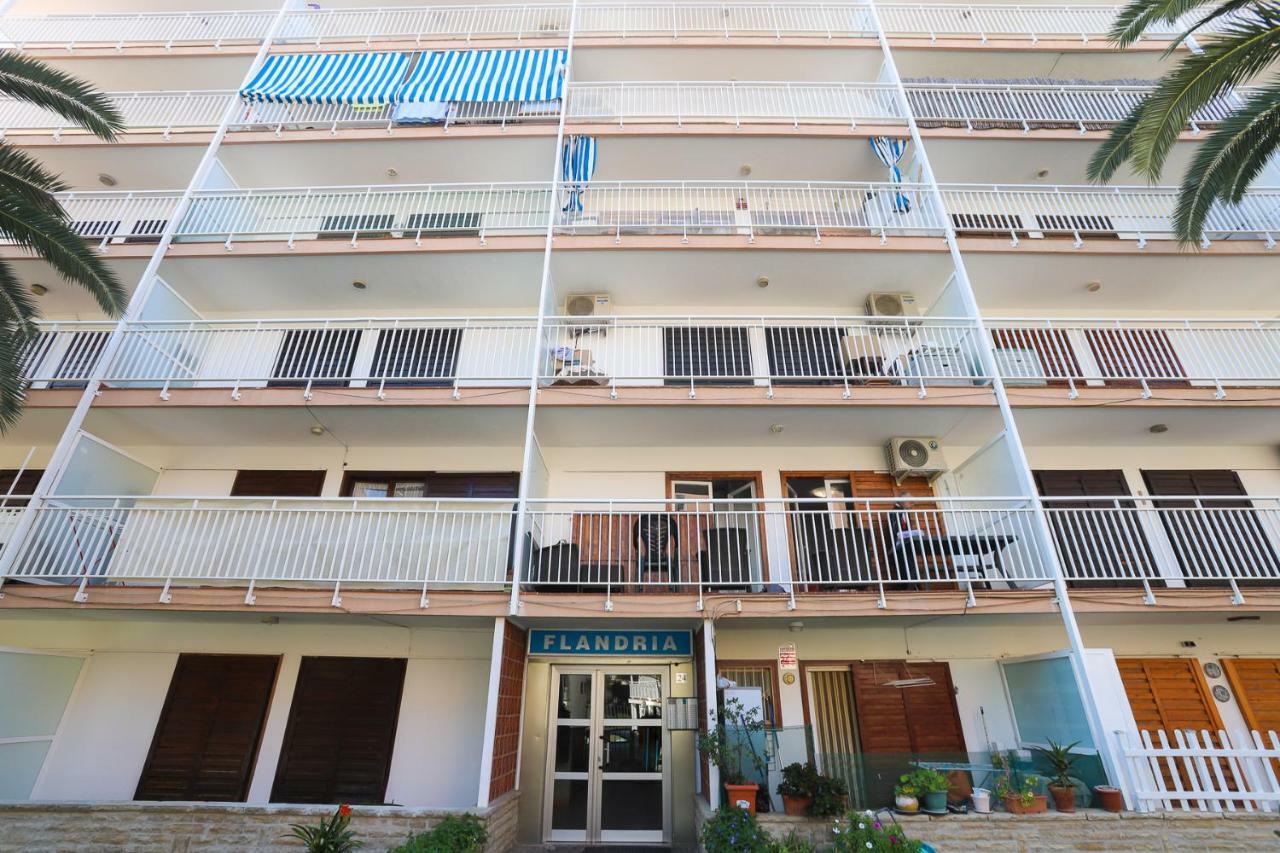 Apartamentos Flandria 살루 외부 사진